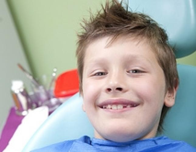 How do I handle my child’s dental emergency?